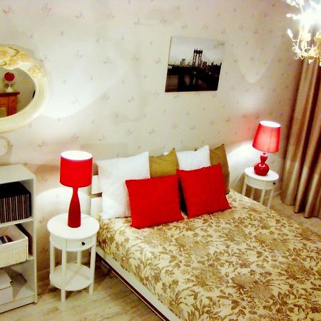 Elegant Apartment Рига Екстериор снимка